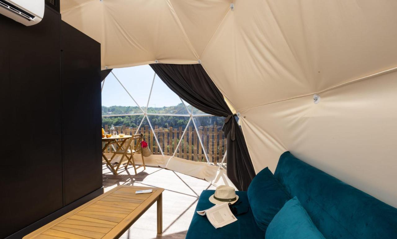 Hotel Les Domes Des Gorges Ruoms Exterior foto