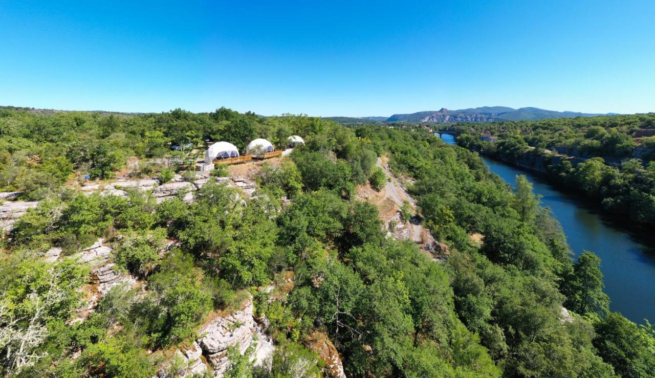 Hotel Les Domes Des Gorges Ruoms Exterior foto